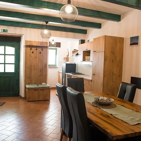 Apartment Mulberry House