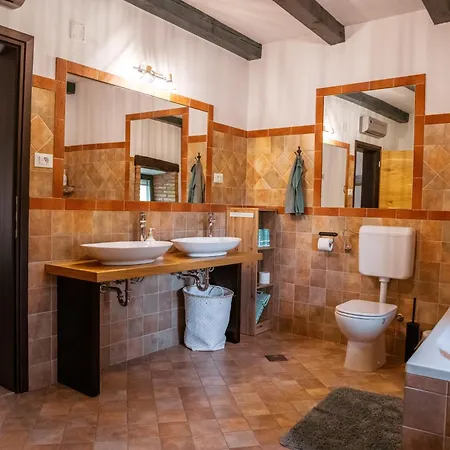 Mulberry House Apartman *