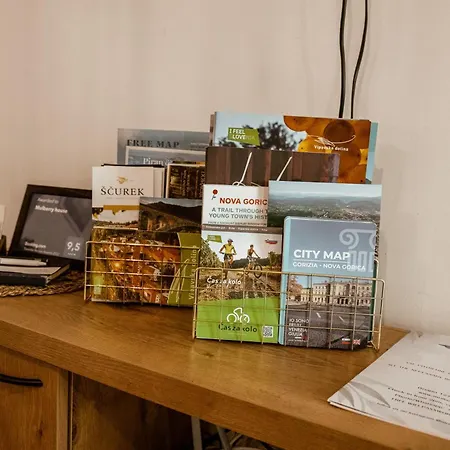 Mulberry House Apartman Sempas