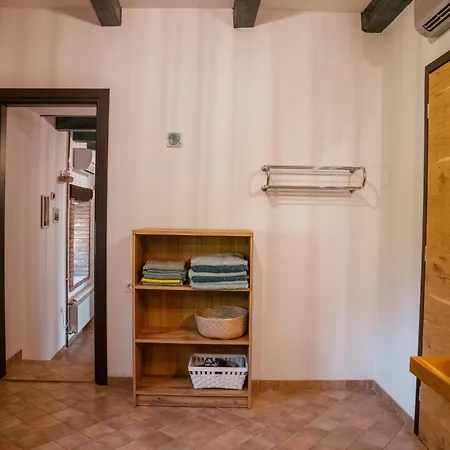 Mulberry House Apartment