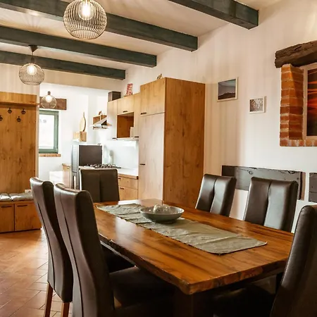 Apartment Mulberry House