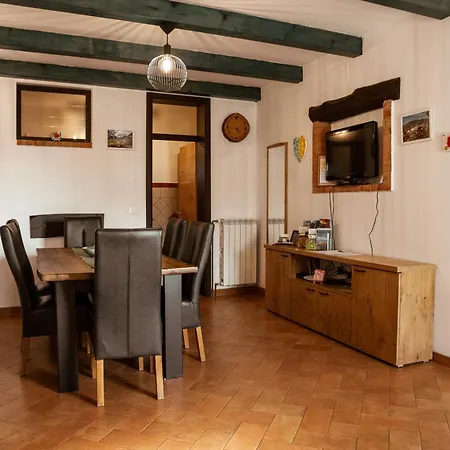 Mulberry House * Sempas