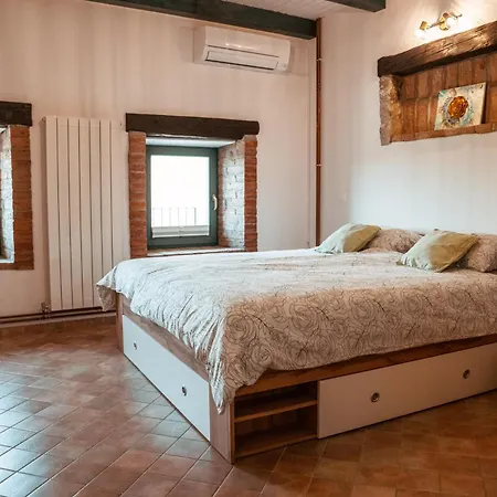 Apartment Mulberry House Sempas