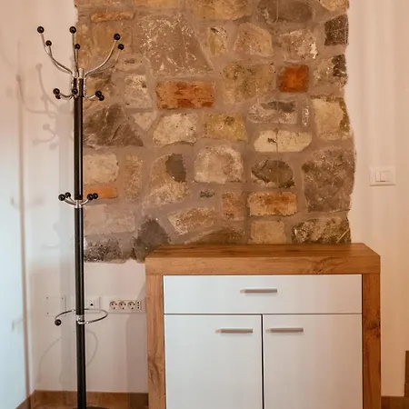 Mulberry House Apartman Sempas