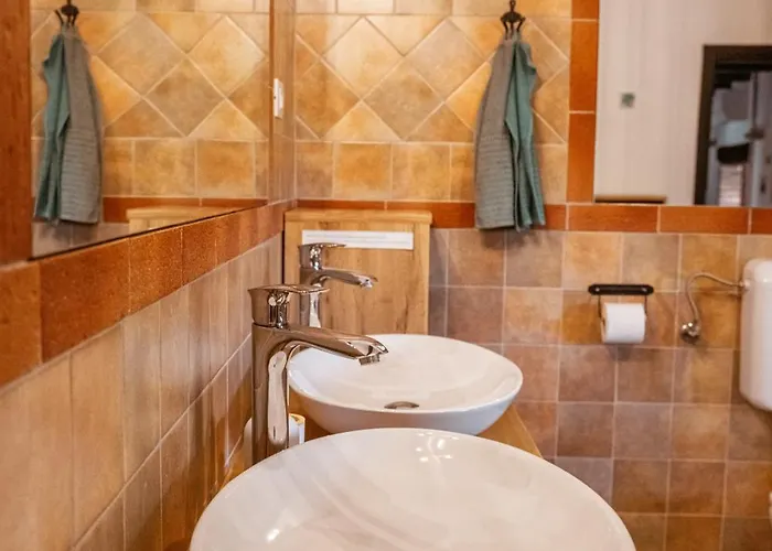 Mulberry House Sempas