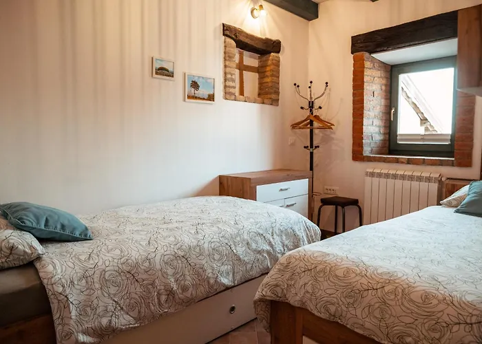 Mulberry House Daire Sempas